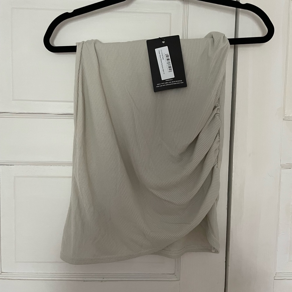 NWT Pretty little thing body-con skirt